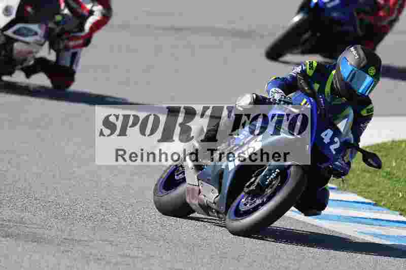 /02 28.-31.01.2025 Moto Center Thun Jerez/gruen-green/42